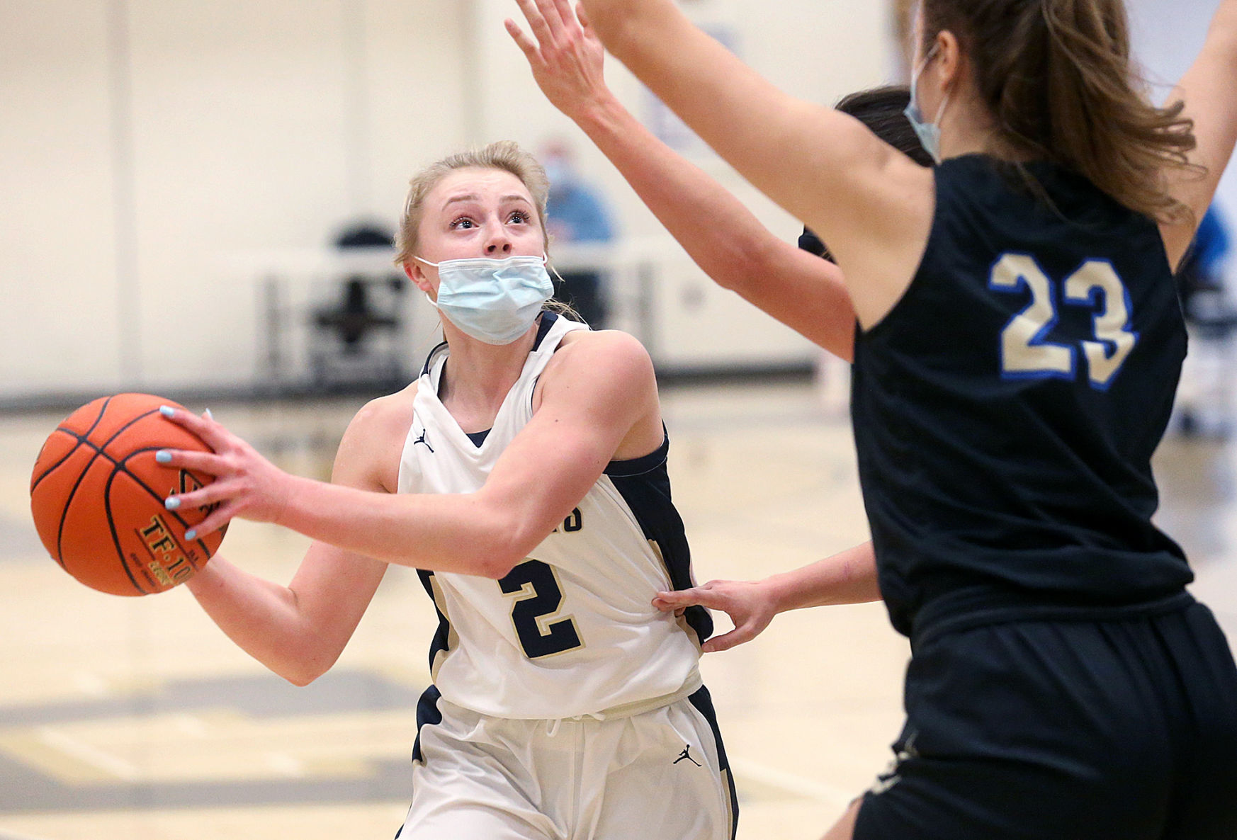 December 28: Lake Mills vs Aquinas